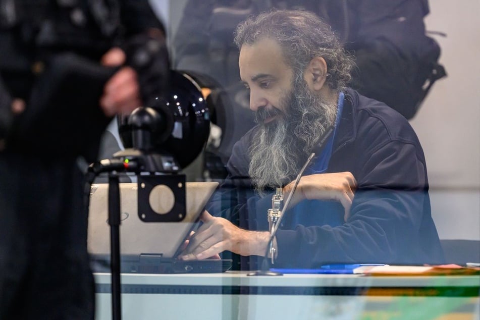 Taleb A. ist am ersten Prozesstag in einen Hungerstreik getreten.