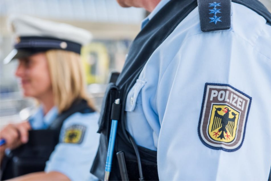 Die Bundespolizei ermittelt nach dem Diebstahl einer wertvollen Tasche aus einem Zug. (Symbolfoto)