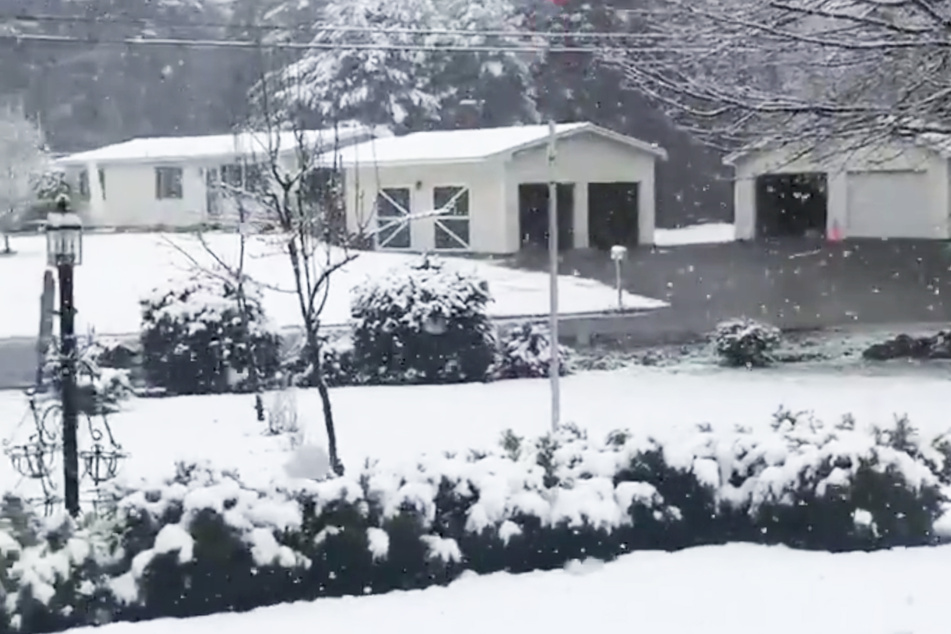 Krasser Wetterumschwung: Hier liegt jetzt zentimeterhoher Schnee!