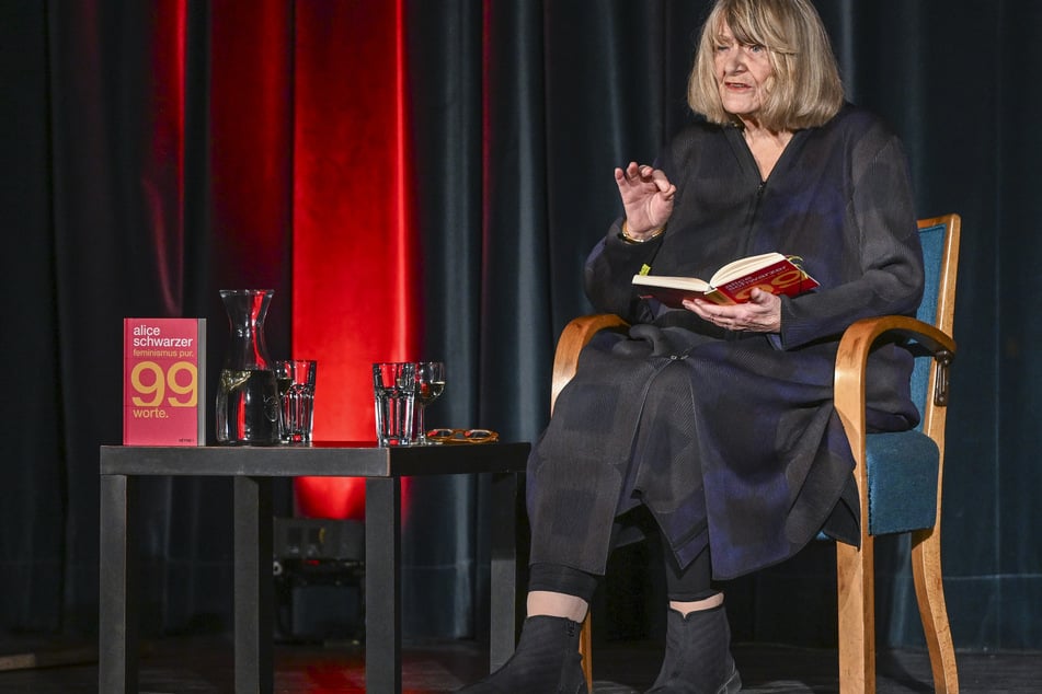 Alice Schwarzer (83) ist Autorin und Herausgeberin von 48 Büchern.