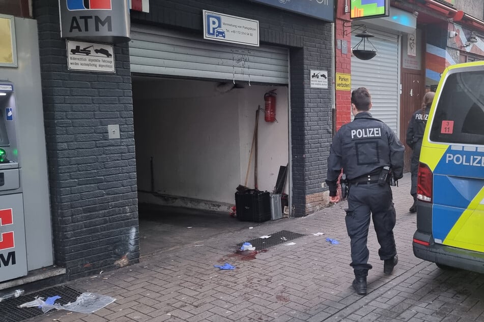 Schüsse vor Club in Hannover: Drei Verletzte, Täter auf der Flucht