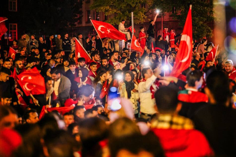 Die türkischen Fans feierten den Einzug ins EM-Viertelfinale.