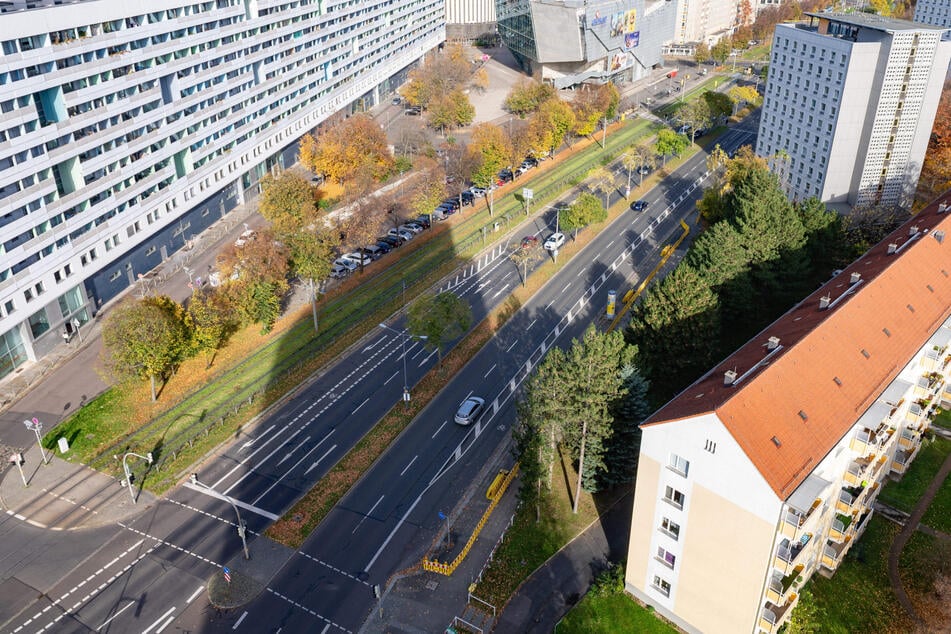 An der St. Petersburger Straße zwischen Sidonienstraße und Georgplatz sollen die Bäume gepflanzt werden.