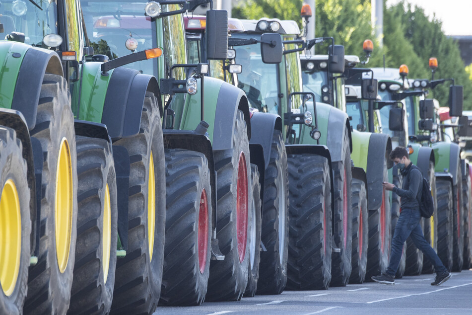 Reduzierung von Pflanzenschutzmitteln: 200 Traktoren zu Demo in Bonn erwartet