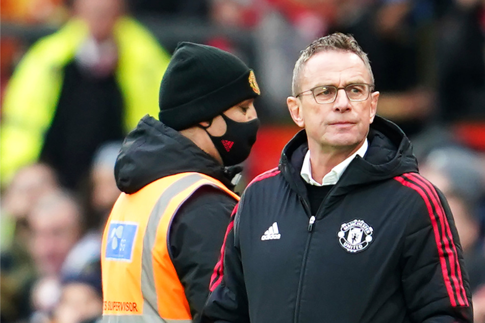 Ralf Rangnick feiert bei Debüt hart erkämpften Heimsieg mit Manchester United!