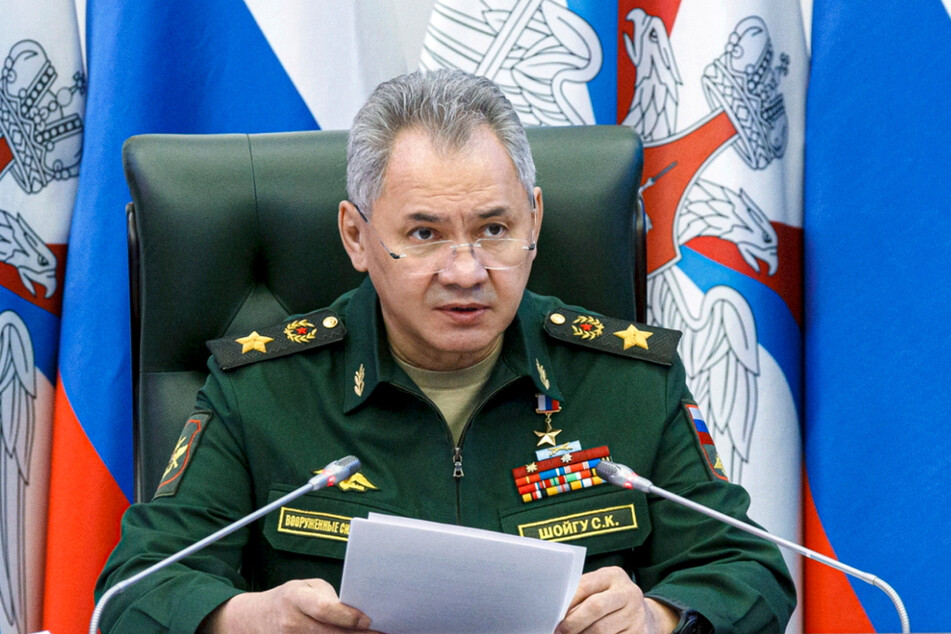 Russlands Verteidigungsminister Sergej Schoigu hat zum ersten Mal seit Monaten offizielle Zahlen im Staatsfernsehen genannt.