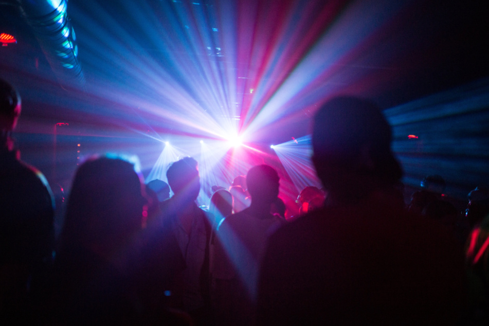 Die Polizei räumte die Disco. (Symbolbild)