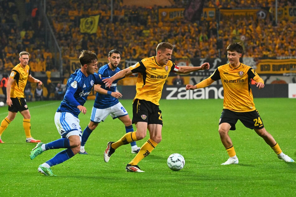 Niklas Hauptmann und Co. sind gegen Schalke das bessere Team, nur die guten Gelegenheiten fehlen noch.