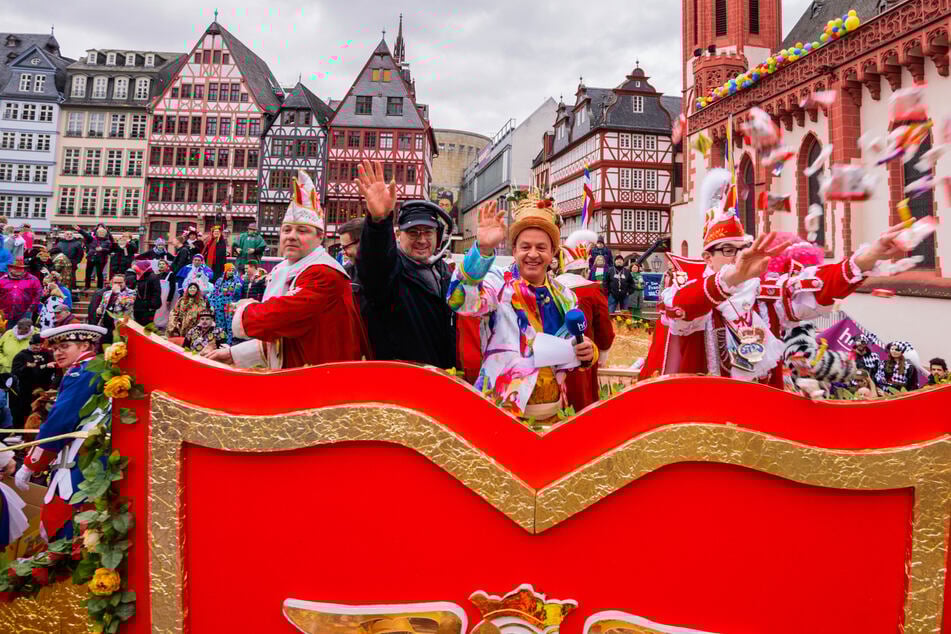 Fastnacht in Hessen: Wo die größten und besten Umzüge stattfinden!