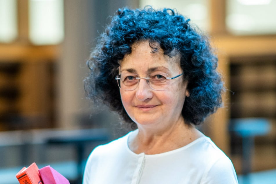 Bibliotheksdirektorin Angela Malz (59).
