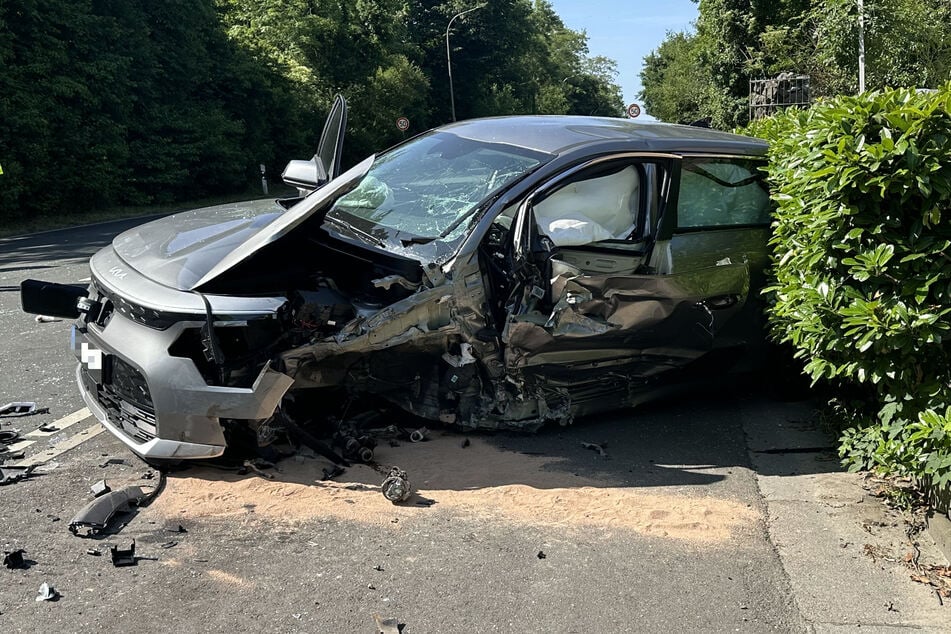 Alle vier Fahrzeuge waren nicht mehr fahrbereit und mussten abgeschleppt werden.