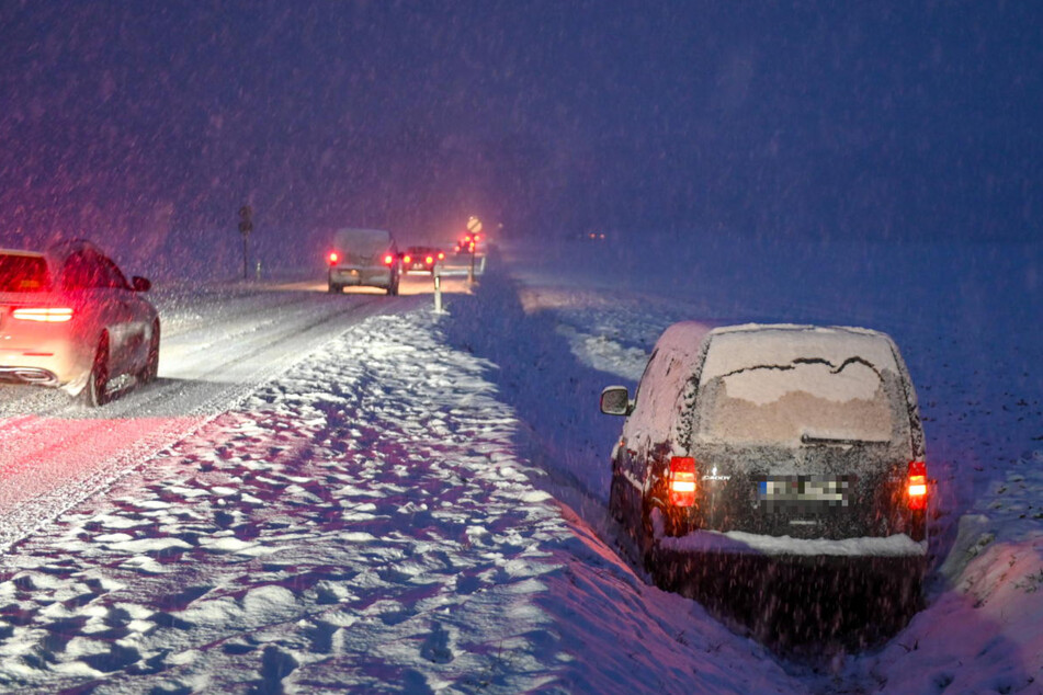 Schneefall sorgt für mehrere Unfälle im Osten von Sachsen