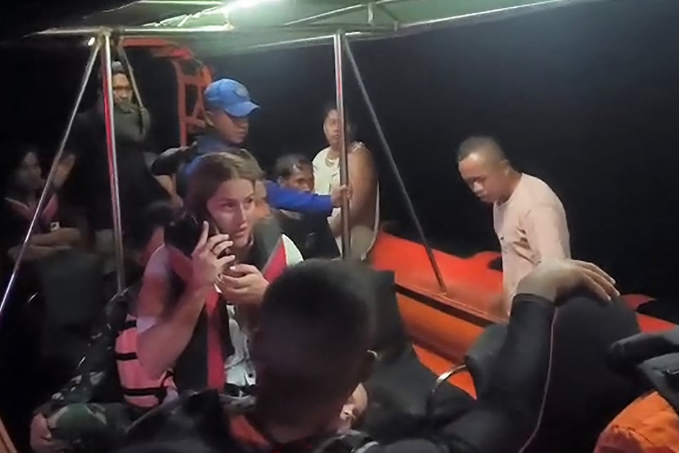 Touristen-Boot gekentert: Fußballtrainer und seine drei Kinder tot