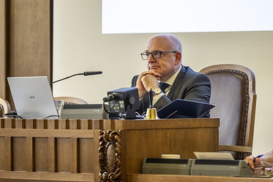 OB Sven Schulze (54, SPD) warnt vor zu hohen Kosten für den städtischen Haushalt.