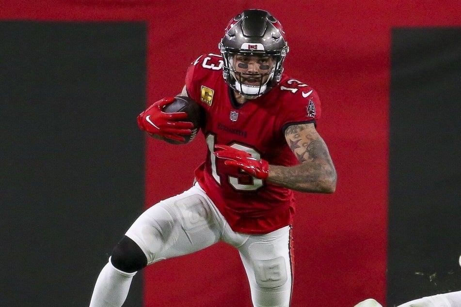 Buccaneers wide receiver Mike Evans caught one of Tom Brady's two touchdown passes Monday night.