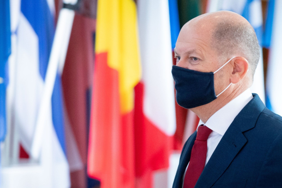 Vizekanzler Olaf Scholz (62) betont, dass (auch in den USA) jede Stimme zählt.