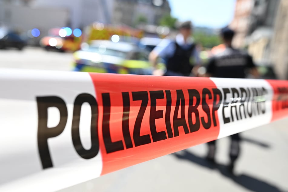 Der Staatsschutz muss nun herausfinden, woher die Schussabgabe kam. (Symbolfoto)
