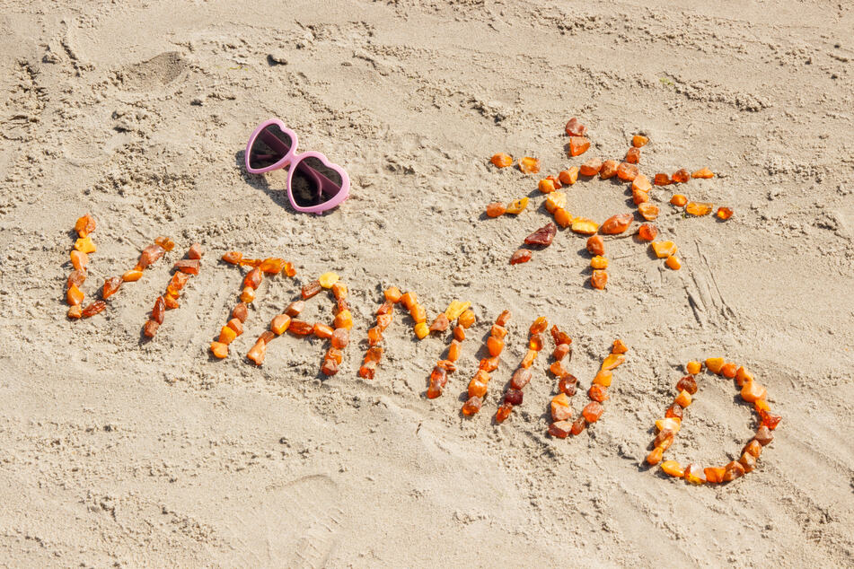 Vitamin D wird vornehmlich durch Sonneneinstrahlung auf der Haut gebildet, eine zusätzliche Einnahme von Präparaten ist daher für die meisten Menschen nicht nötig.