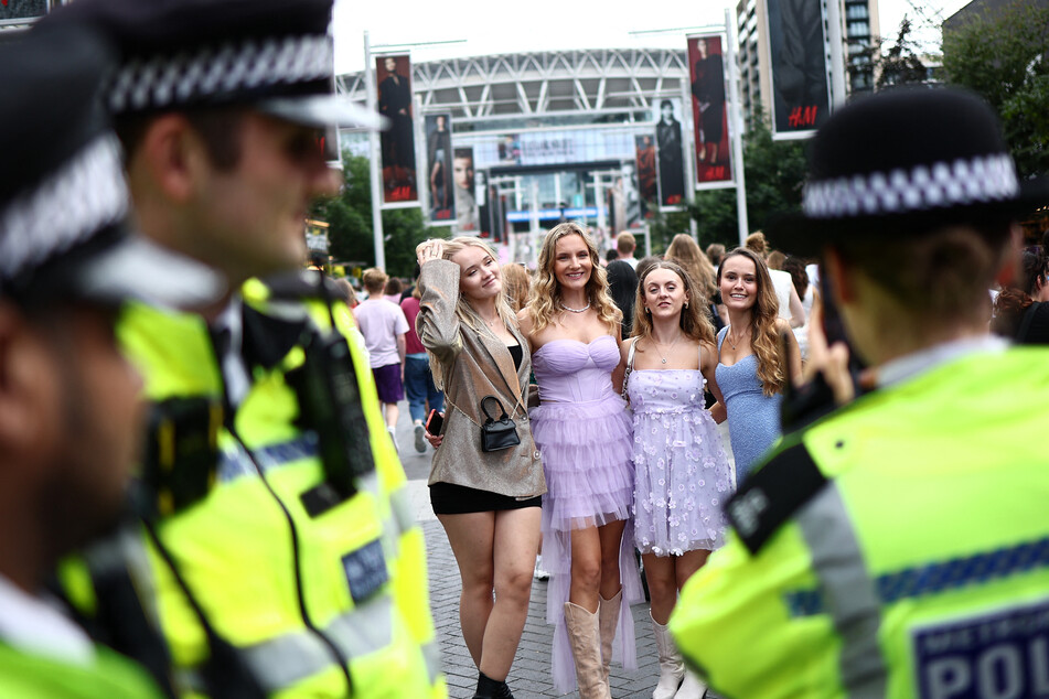 Fans flocked to London's Wembley Stadium on Thursday ahead of Taylor Swift's return to the stage a week after her Vienna concerts were canceled due to a foiled suicide attack plot.