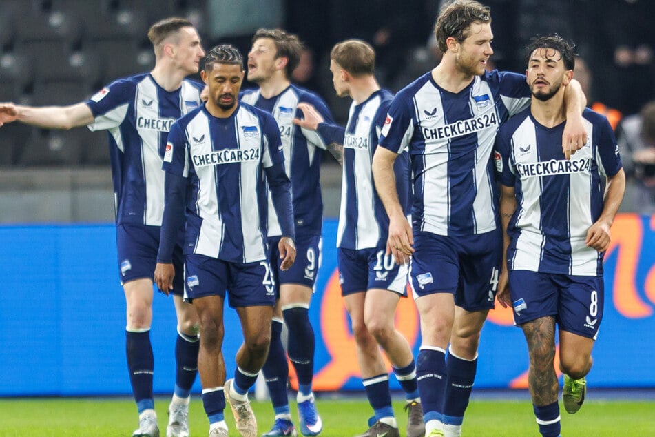 Kevin Sessa (26, r.) war seit seinem Wechsel vor zwei Jahren mehr Ergänzungs- als Stammspieler.