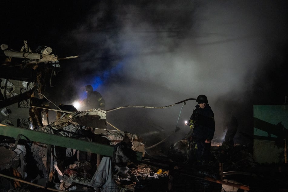 Im ostukrainischen Gebiet Donezk gehören russische Drohnenangriffe selbst Dutzende Kilometer von der Front entfernt zum gefährlichen Alltag. Eine weitere Attacke forderte Opfer unter Zivilisten. (Archivbild)