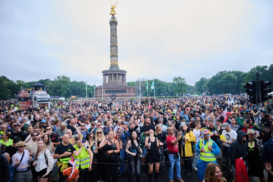Die Route von "Rave The Planet" führt zwischen dem Brandenburger Tor und der Siegessäule über die Straße des 17. Juni.