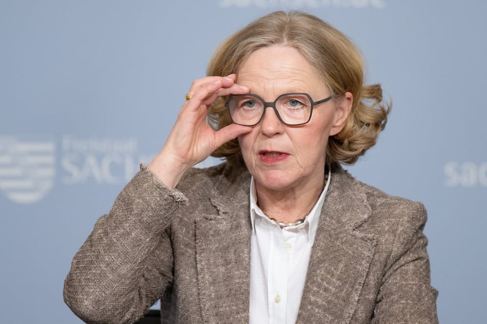 Infrastrukturministerin Regina Kraushaar (62, CDU): "Das ist sehr, sehr anspruchsvoll, was wir in Bad Schandau machen."