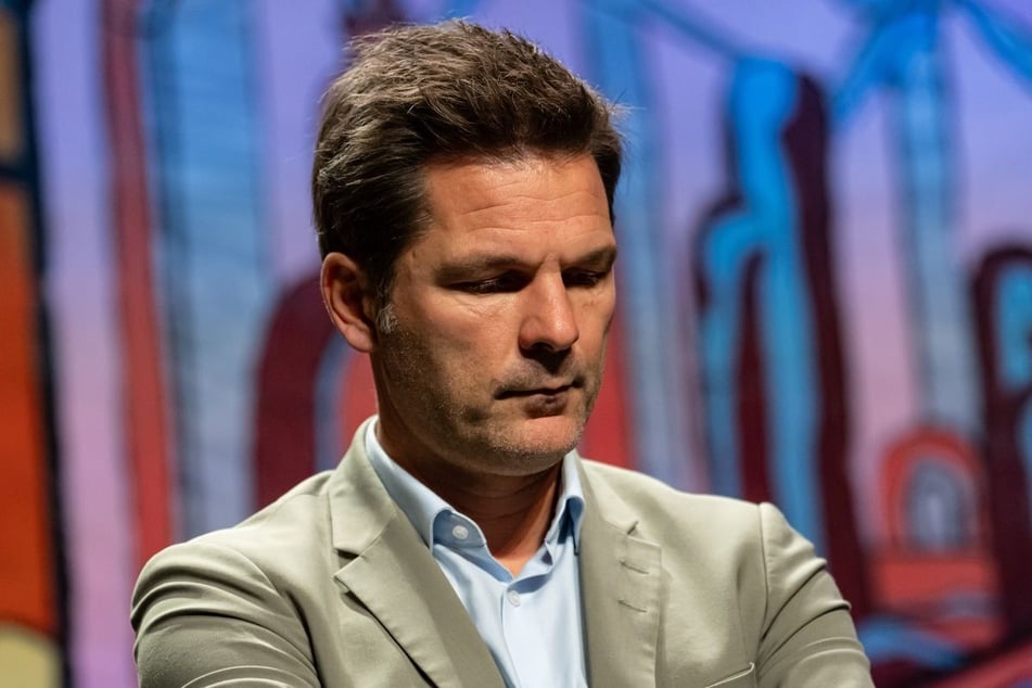 Ermittelt wird gegen Steffen Krach (47, SPD) unter anderem wegen eines Anfangsverdachts der Vorteilsnahme in zwei Fällen.
