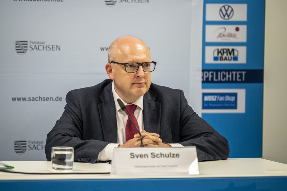 Oberbürgermeister Sven Schulze (49, SPD) sprach von einem "sehr, sehr guten Signal" für Chemnitz.