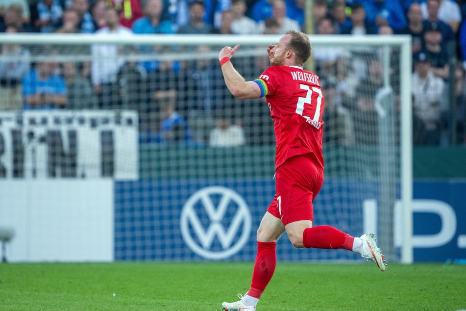 DFB-Pokal: Traum-Freistoß rettet Wolfsburg vorerst, aber Verlänmgerung droht