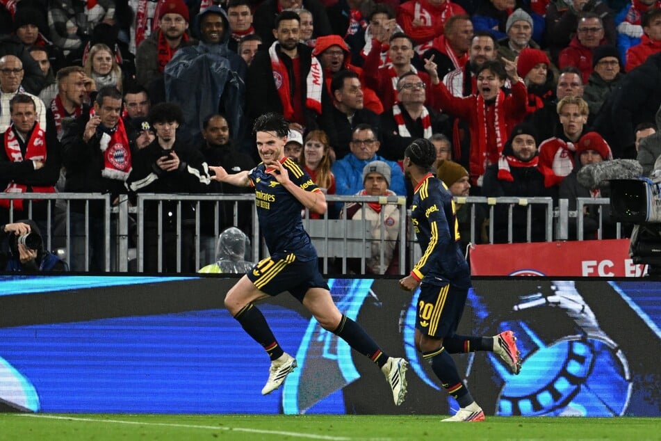 Arsenals Declan Rice (l.) stellt auf 2:2.