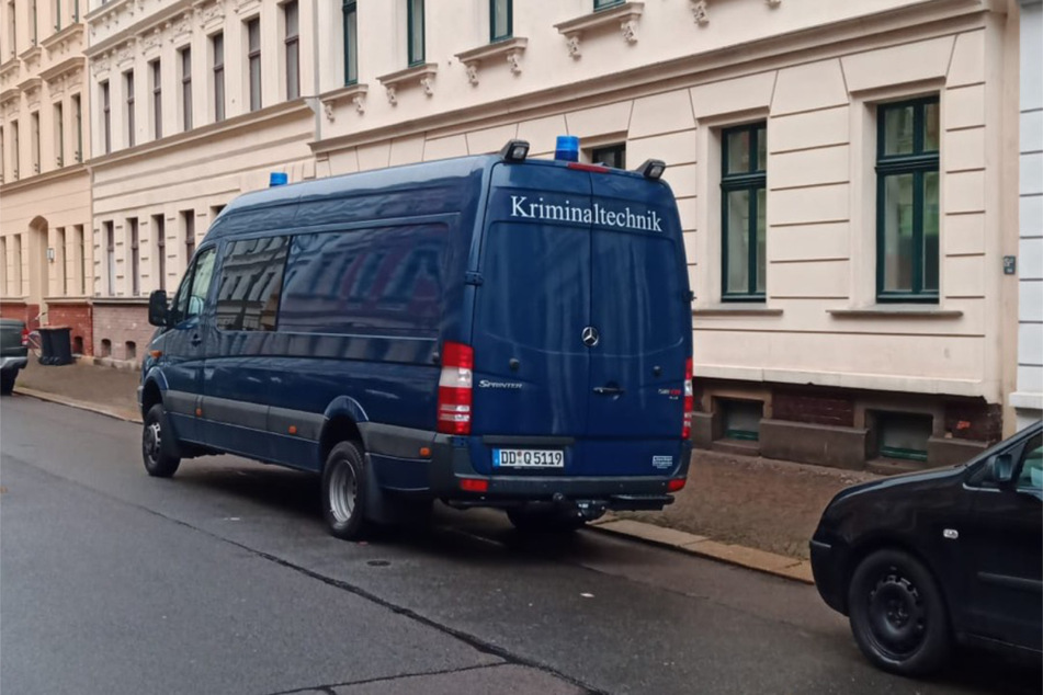 Die Leipziger Polizei war auch am Mittwoch noch zur Spurensicherung im Einsatz.