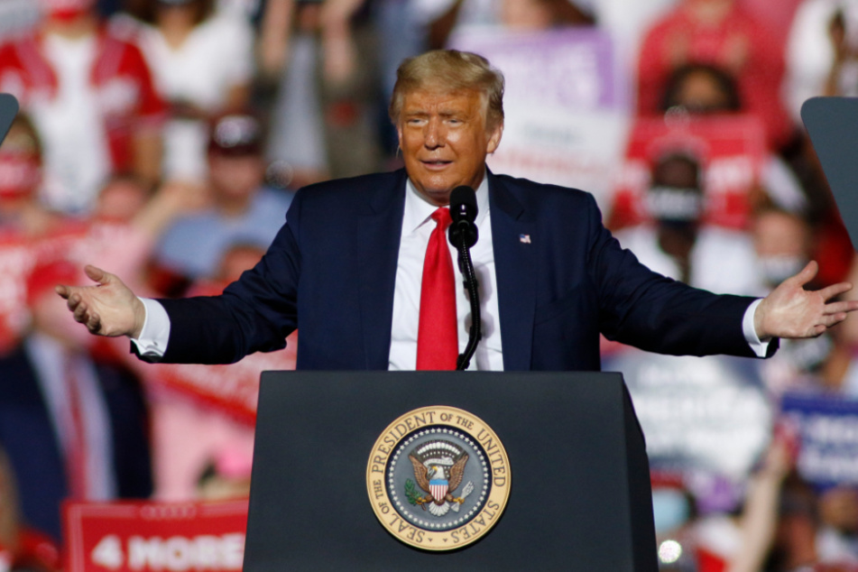 Präsident Trump (74) dürften die neuen Arbeitslosenzahlen kurz vor der Wahl überhaupt nicht passen.