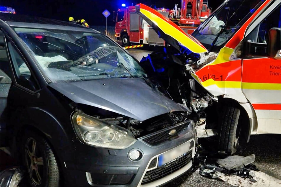 Im rheinland-pfälzischen Föhren kam es am Freitagabend zu einem schweren Verkehrsunfall.