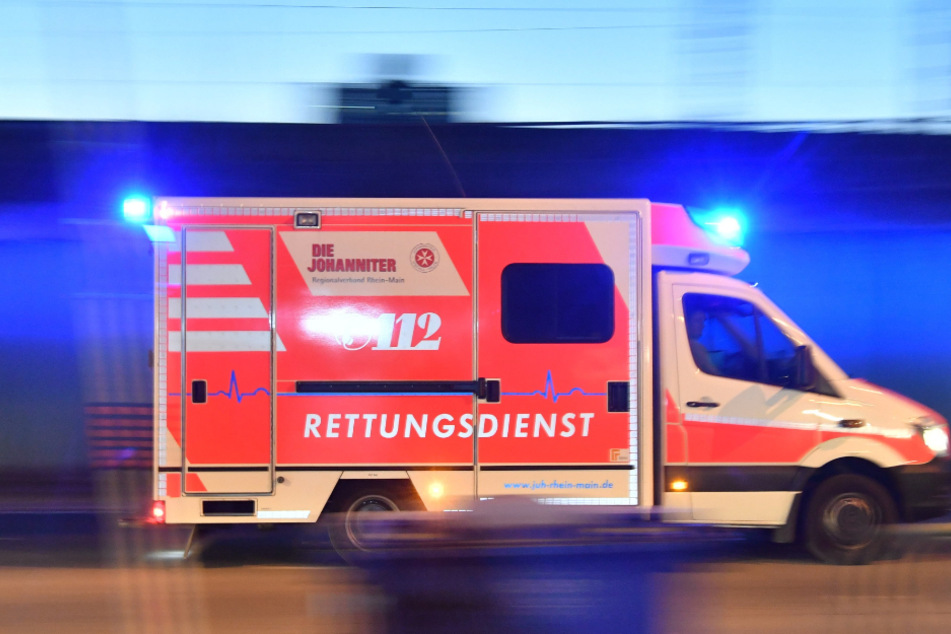 Die Frau erlag im Krankenhaus ihren schweren Verletzungen. (Symbolbild)