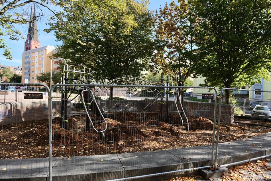 Chemnitz: Ausgerechnet über die Ferien: Chemnitzer Spielplatz wochenlang gesperrt
