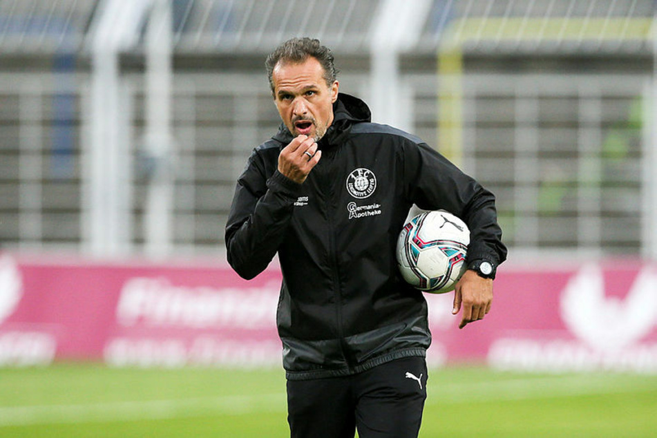 Almedin Civa, Trainer von Lok Leipzig, kam am Mittwochabend nicht über ein 2:2 in Rathenow hinaus. (Archivbild)