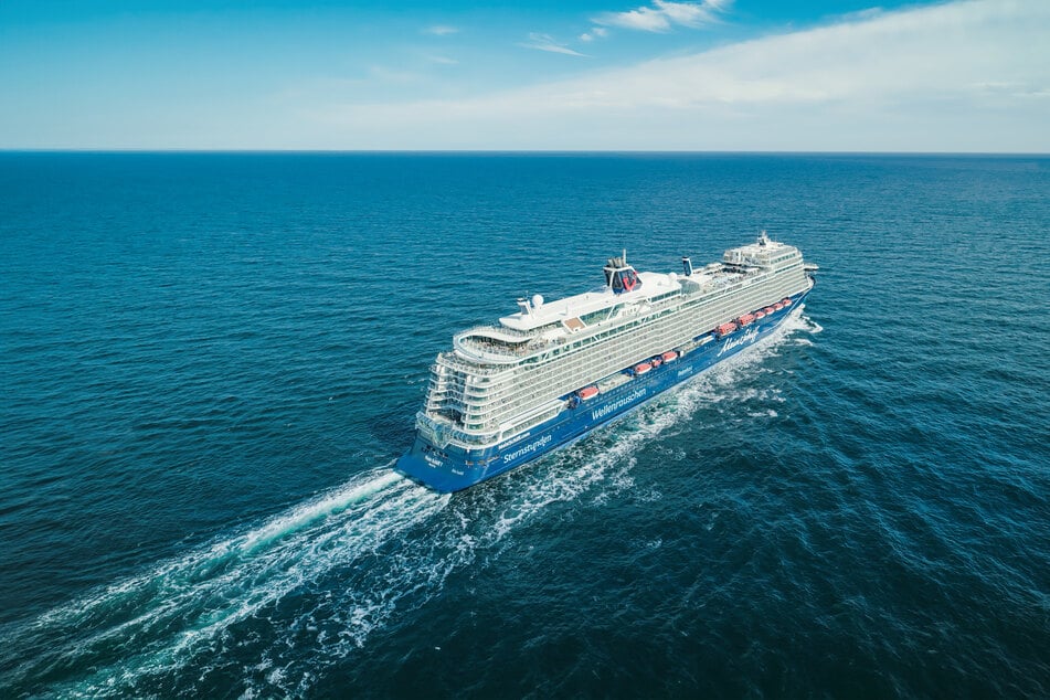 Die "Mein Schiff 7" tourt derzeit im Atlantik umher.