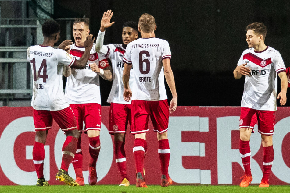 RWE durfte gleich drei Mal gegen Düsseldorf jubeln!