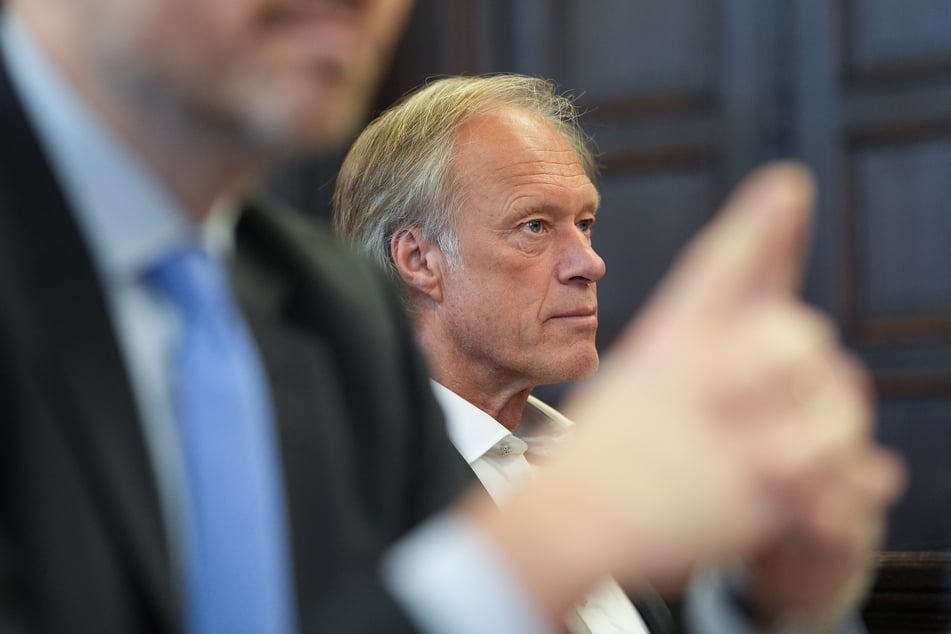 Gerhard Delling (66) ist wegen Beihilfe angeklagt.