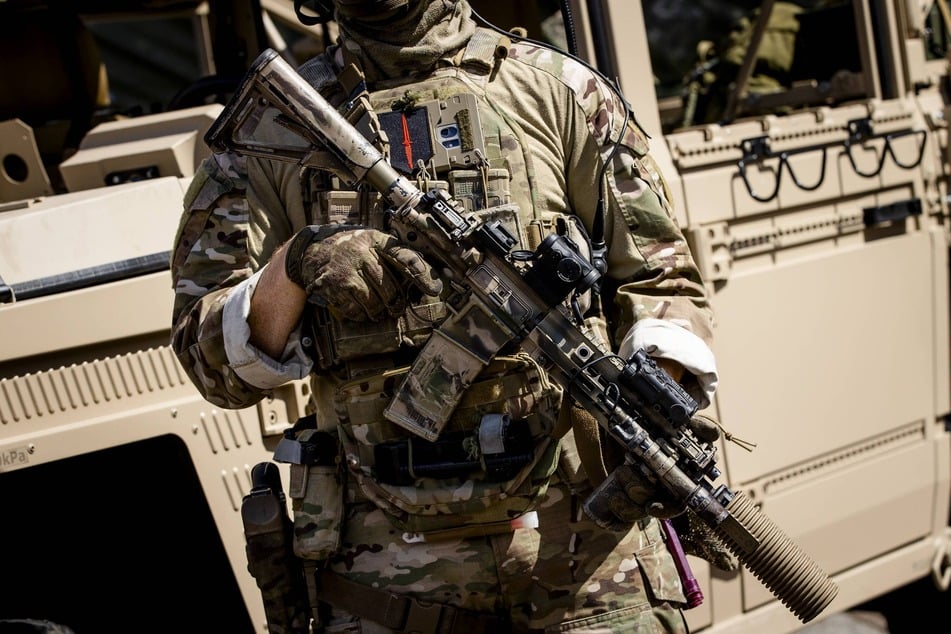 An member of the Dutch Commando Corps (KCT) at the Ghent barracks in Rotterdam, the Netherlands.