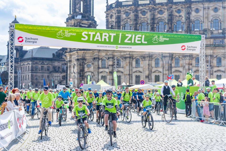 Groß und Klein können beim 30. SZ-Fahrradfest durch das malerische Elbland radeln.