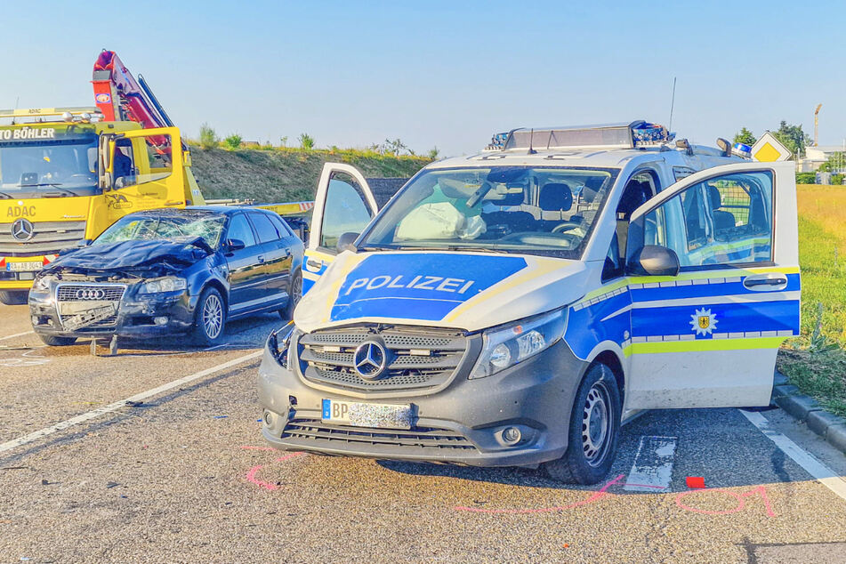 Es hat heftig gekracht zwischen dem Fahrzeug der Bundespolizei und einem Audi.