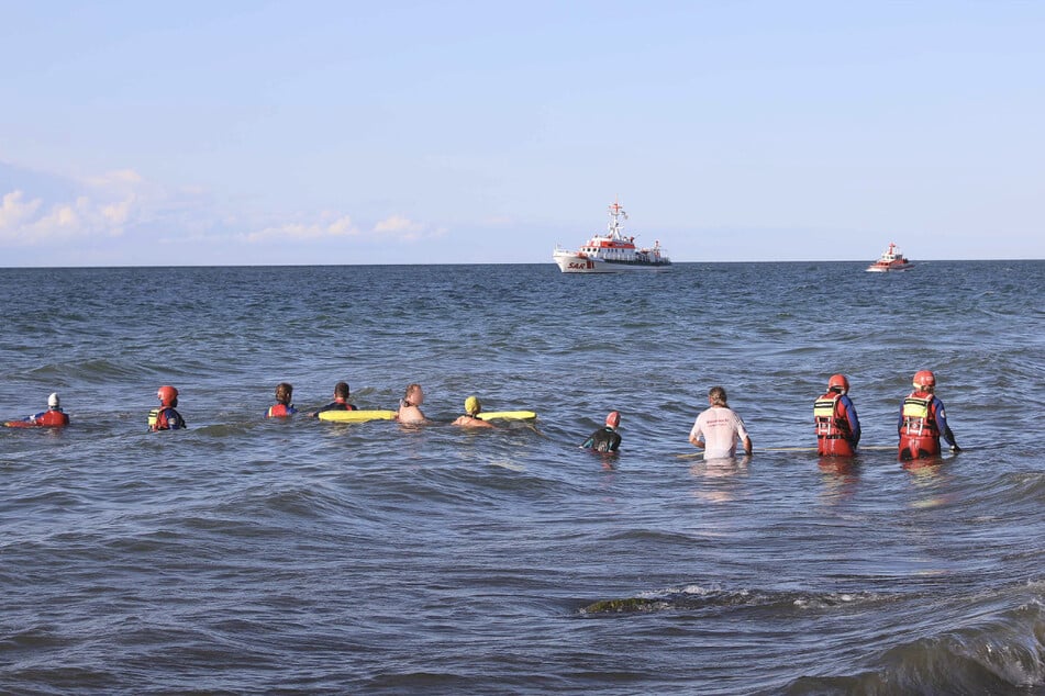Großeinsatz in der Ostsee: Retter suchen nach vermisstem Schwimmer