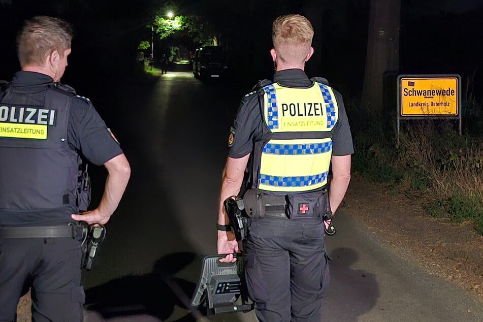 Der mutmaßliche Täter wurde am späten Sonntagabend festgenommen und liegt im Krankenhaus.