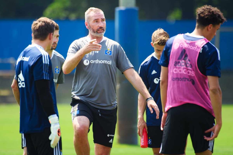 HSV-Trainer Tim Walter (46) war mit dem Auftritt seiner Mannschaft zufrieden. (Archivbild)