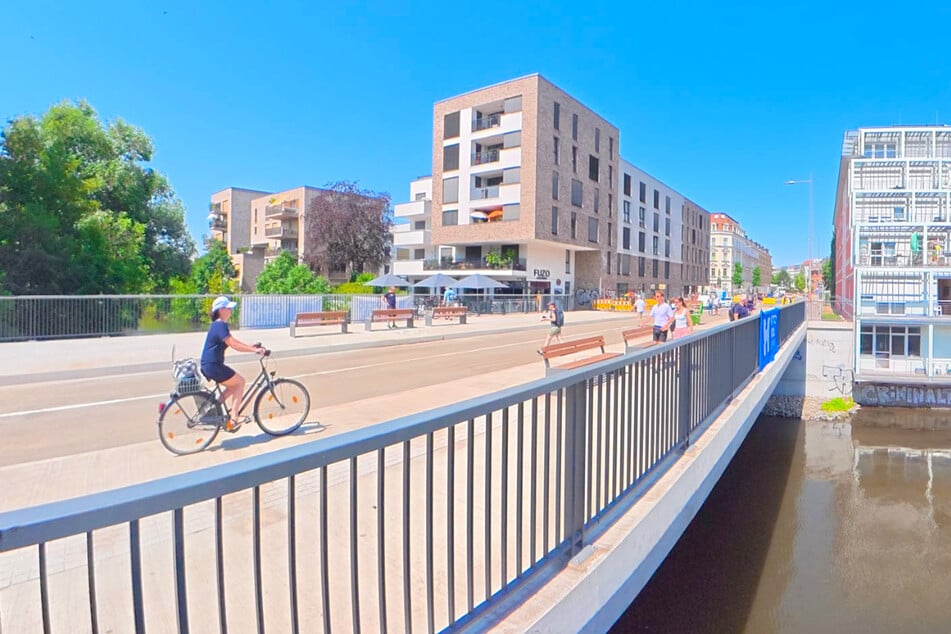 Am Freitag konnte die Karlbrücke endlich wiedereröffnet werden.