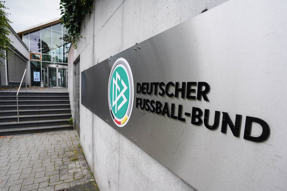 Der Deutsche Fußball-Bund schafft zur Saison 2024/2025 den Wettbewerb im Kinder- und Jugendfußball ab.