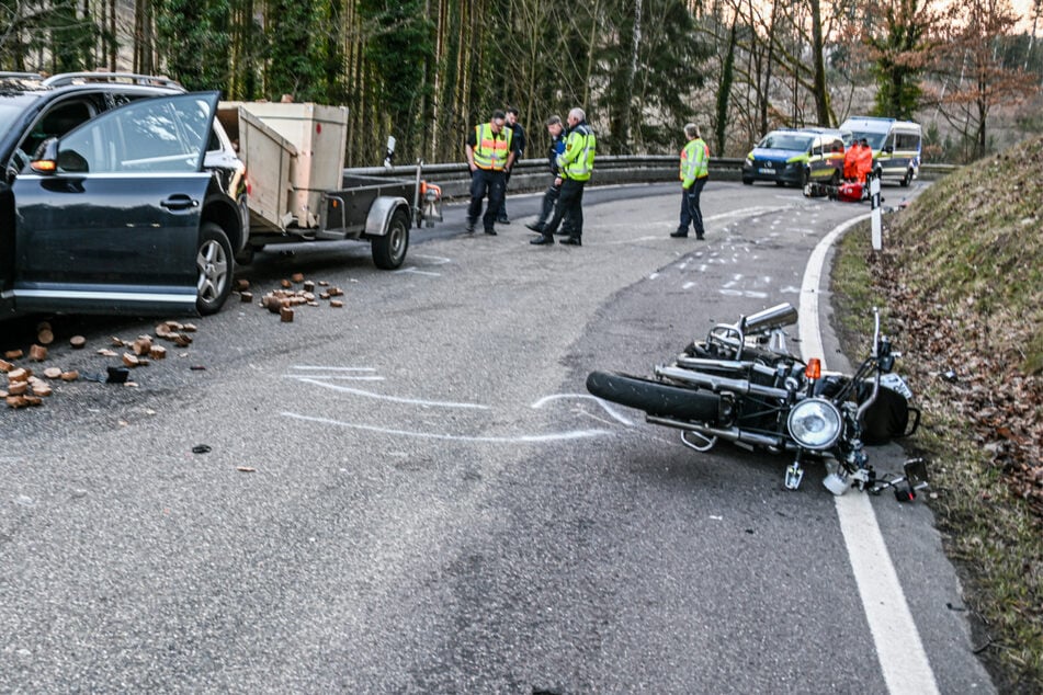 Tödlicher Motorrad-Unfall: Zweiter Biker schwer verletzt