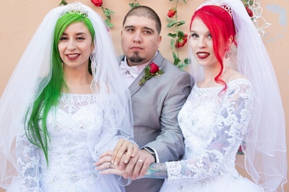 From l. to r.: ChaCha VaVoom, Jimmy Silva, and Summer Peltier got married in 2019.